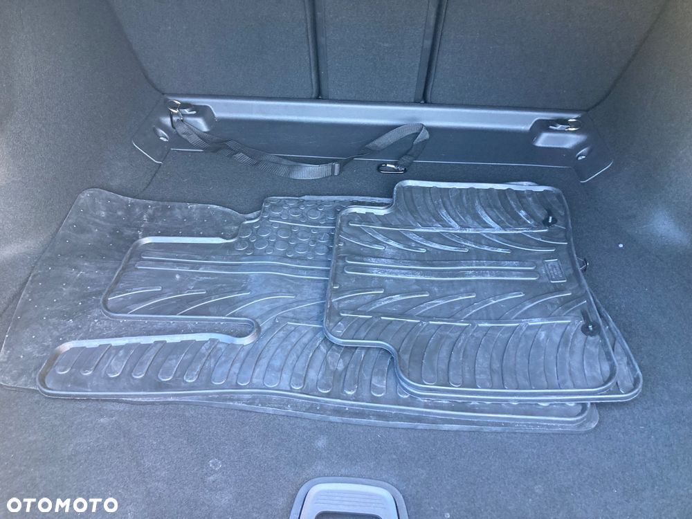 Mercedes-Benz Klasa C 220 d 4MATIC 9G-TRONIC - 30