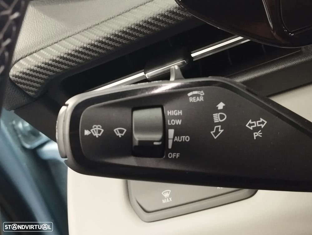 Ford Explorer 52 kWh Premium - 32