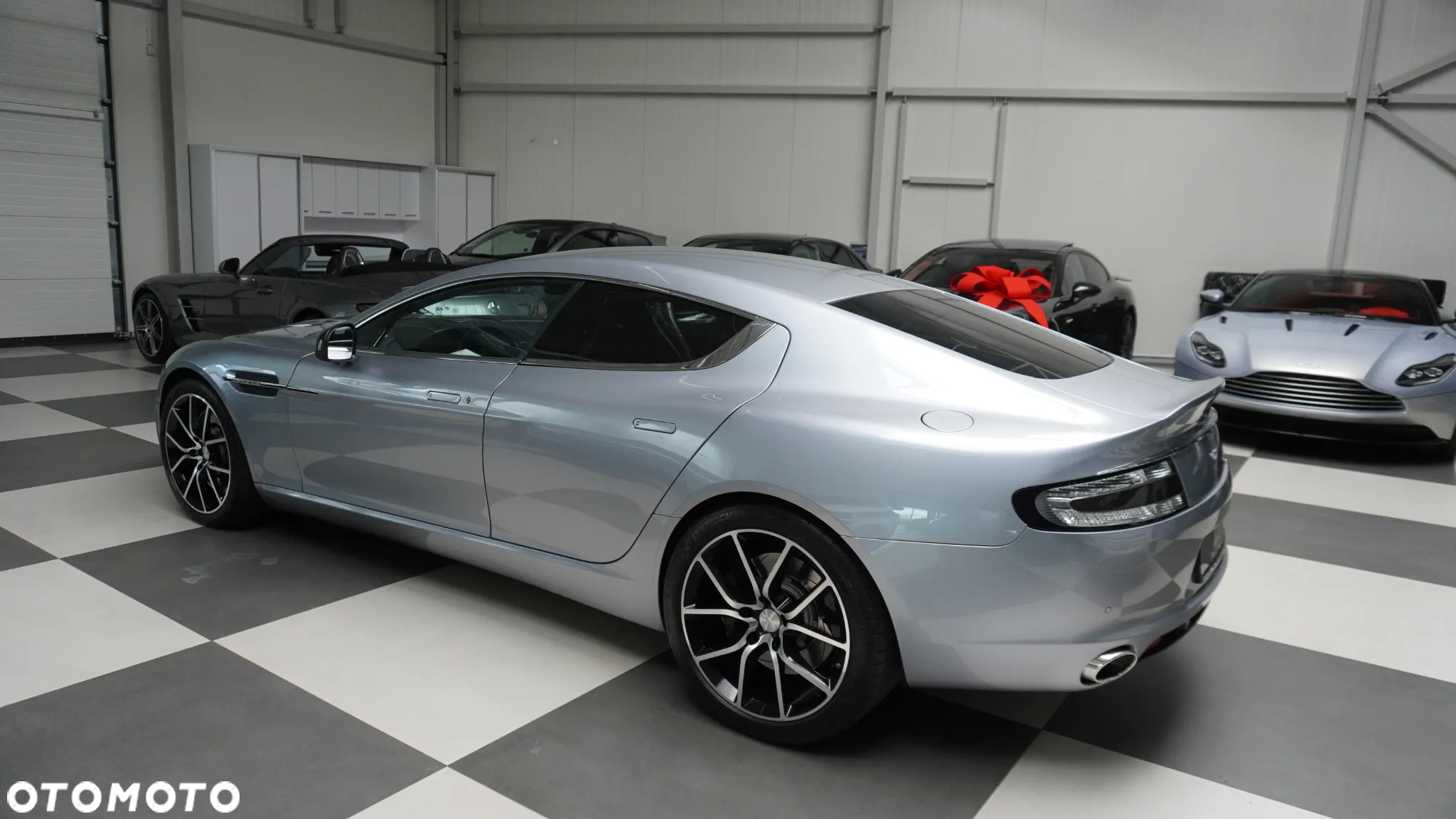 Aston Martin Rapide S - 4