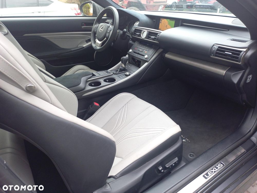 Lexus RC F Prestige - 11