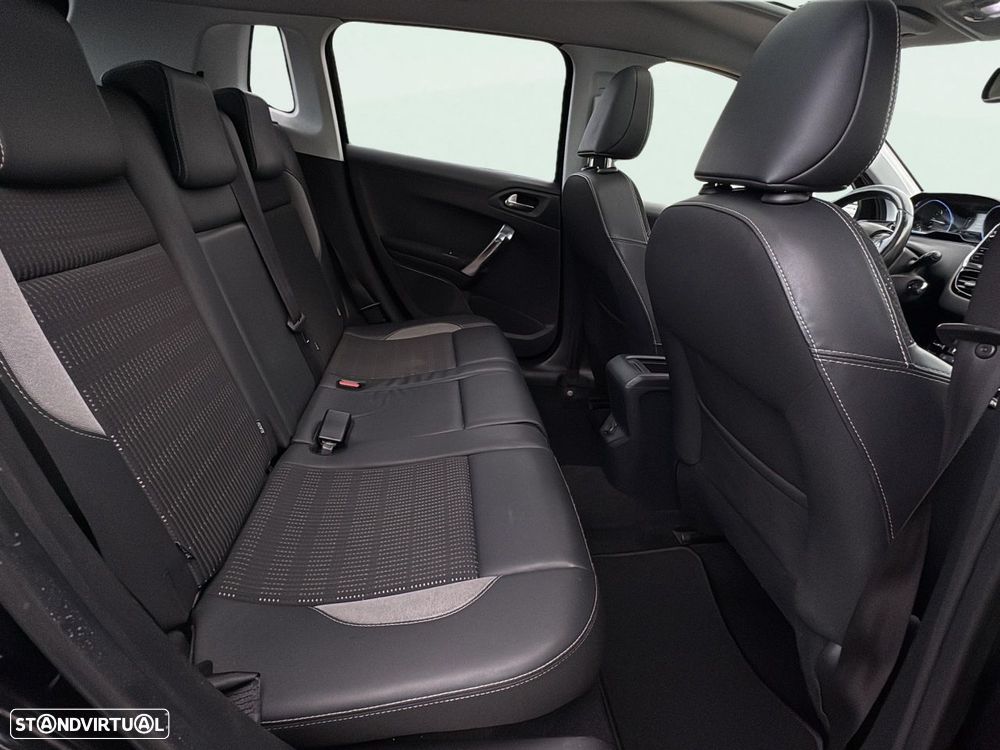 Peugeot 2008 1.6 BlueHDi Allure - 15