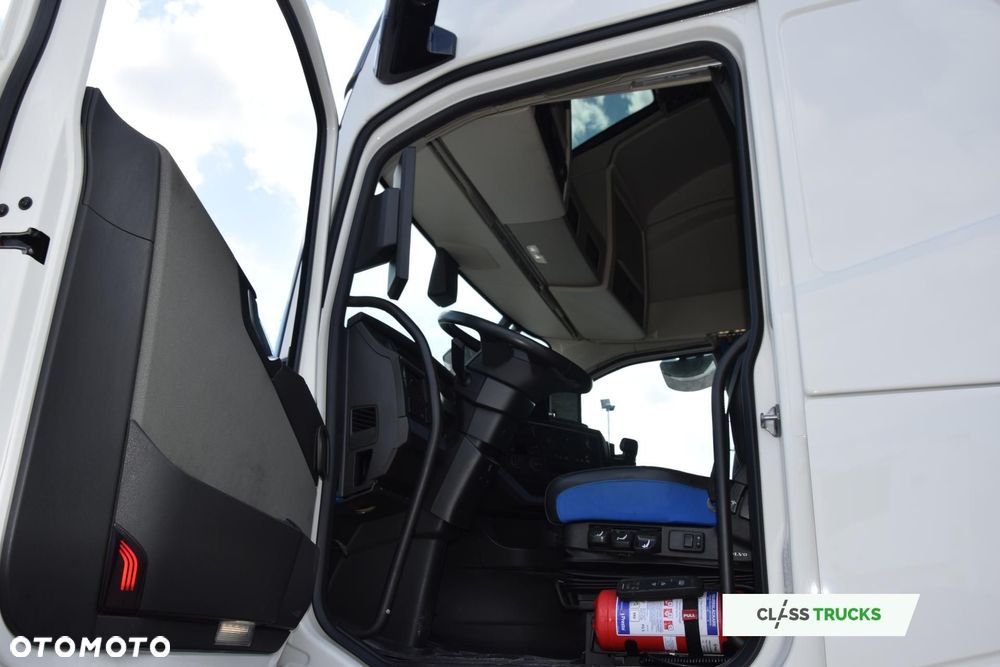 Volvo FH 460 AERO Globetrotter XL ACC i-Save I-ParkCool SideSkirts Mirror Cam - 8