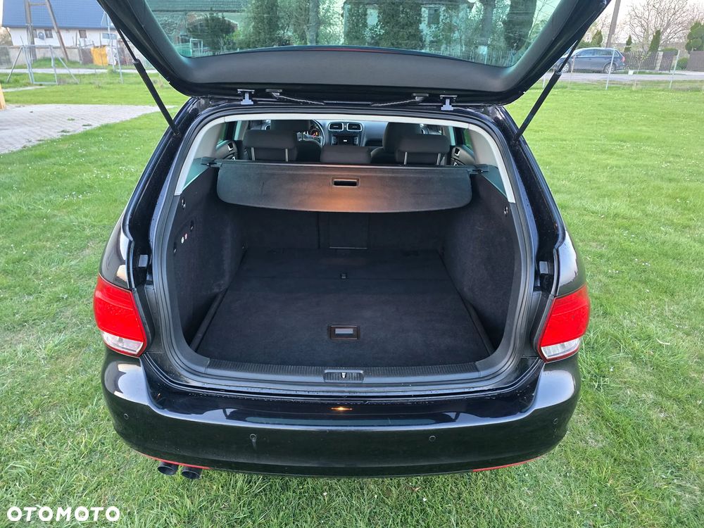 Volkswagen Golf 2.0 TDI DPF BlueMotion Technology DSG Comfortline - 6