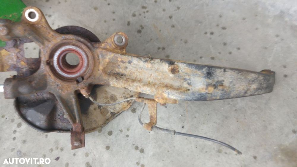 fuzeta dreapta fata 2.2d r2aa mazda 6 combi 2008-2012 - 2