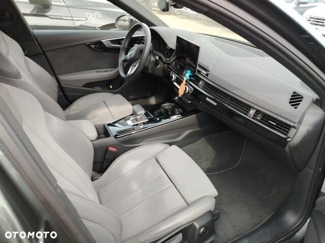 Audi A4 Avant - 11