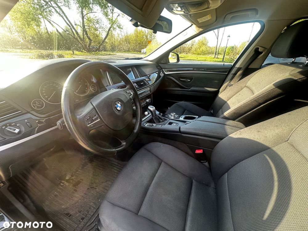 BMW Seria 5 525d Modern Line - 7