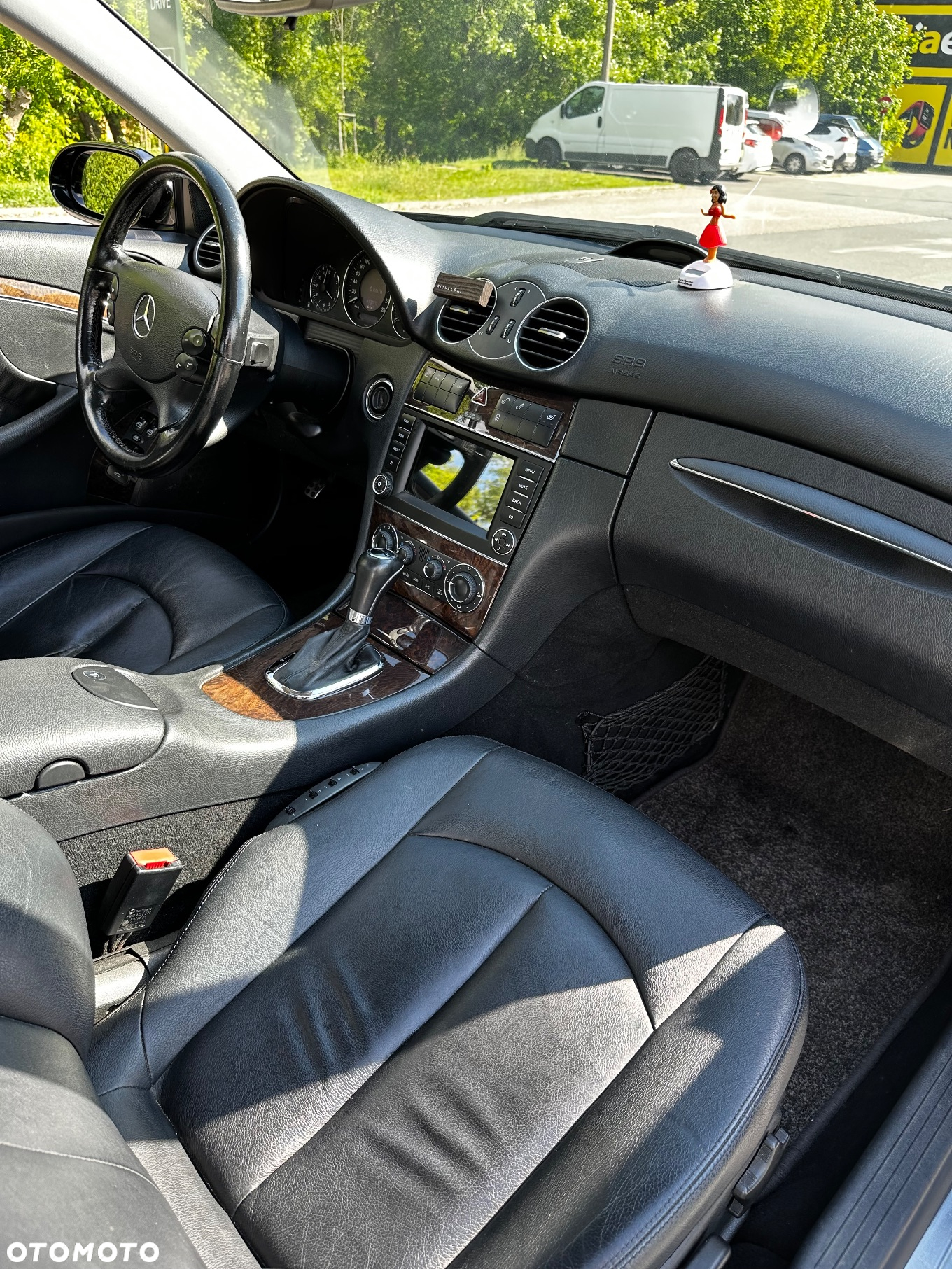Mercedes-Benz CLK - 11