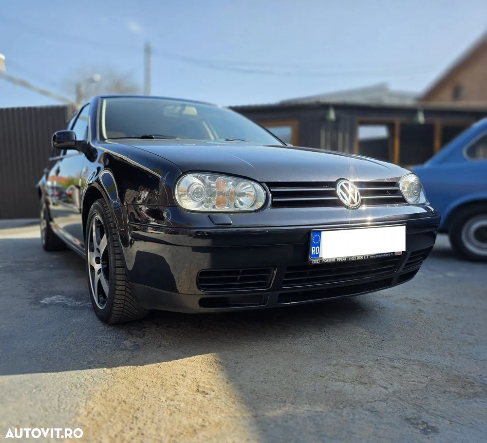 Volkswagen Golf 1.9TDI 4Motion Highline - 4