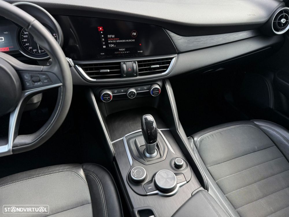 Alfa Romeo Giulia 2.2 D Super AT8 - 32