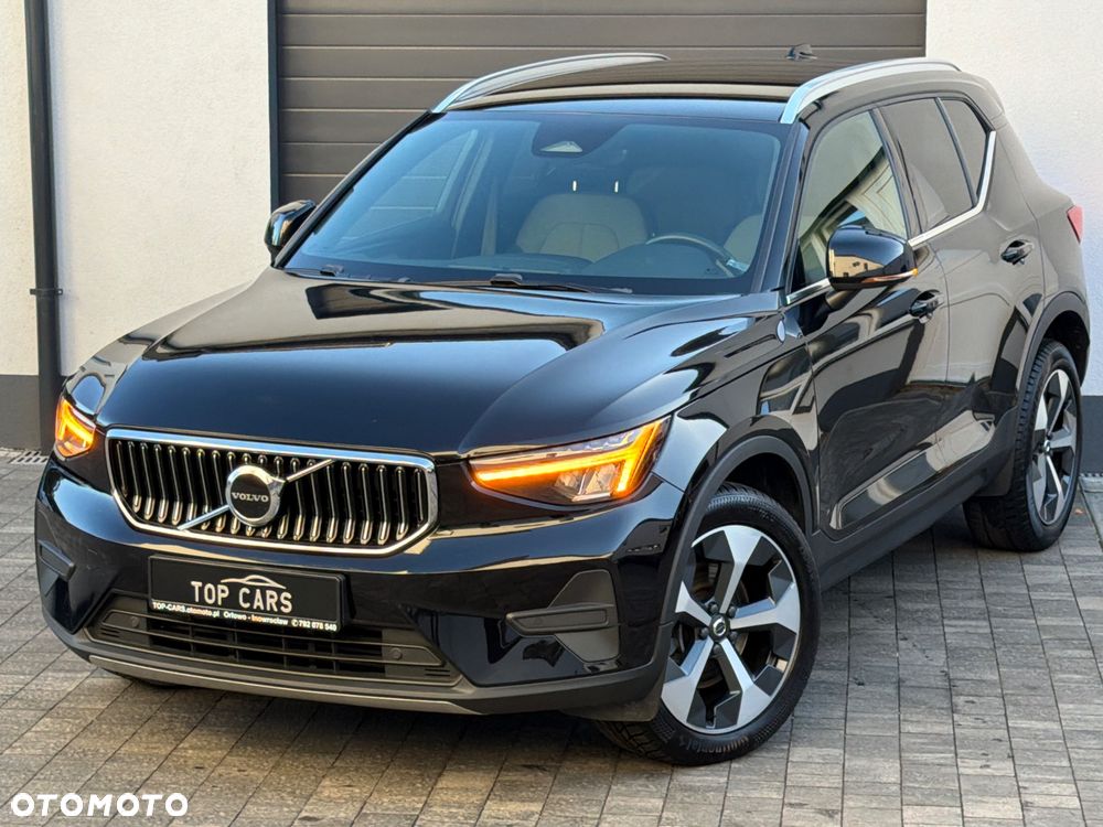 Volvo XC 40 B3 B DKG Plus Black Edition - 23