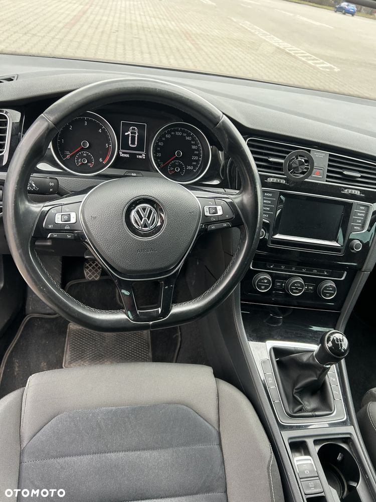 Volkswagen Golf 1.6 TDI BlueMotion Technology Trendline - 29