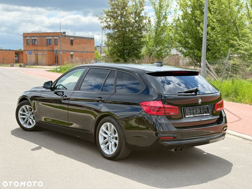 BMW Seria 3 320d Efficient Dynamics Sport Line - 6