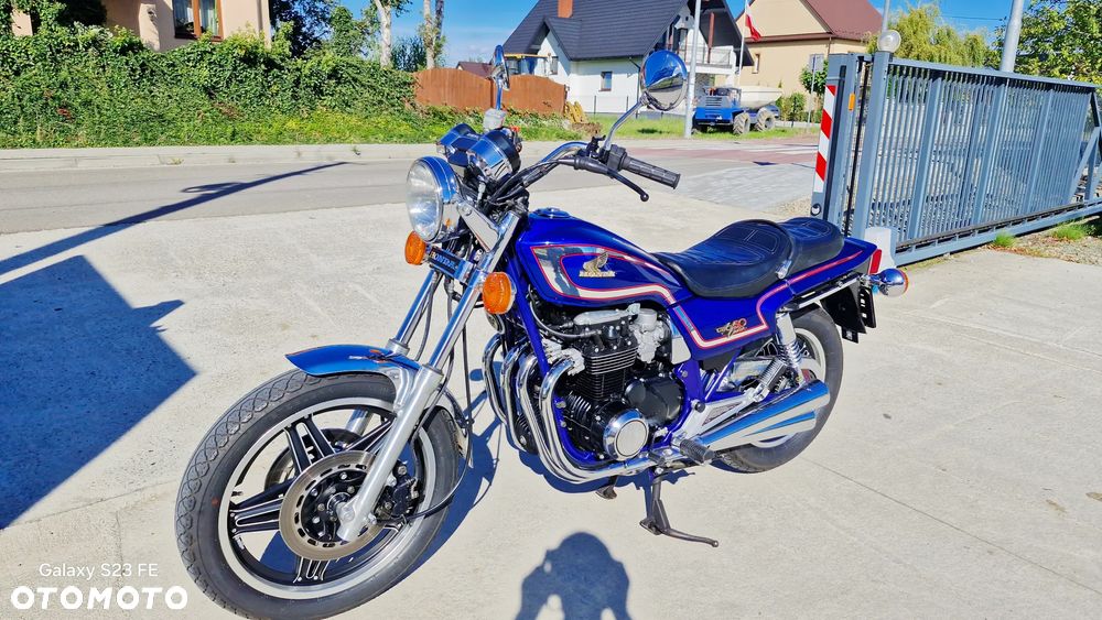 Honda CB - 4