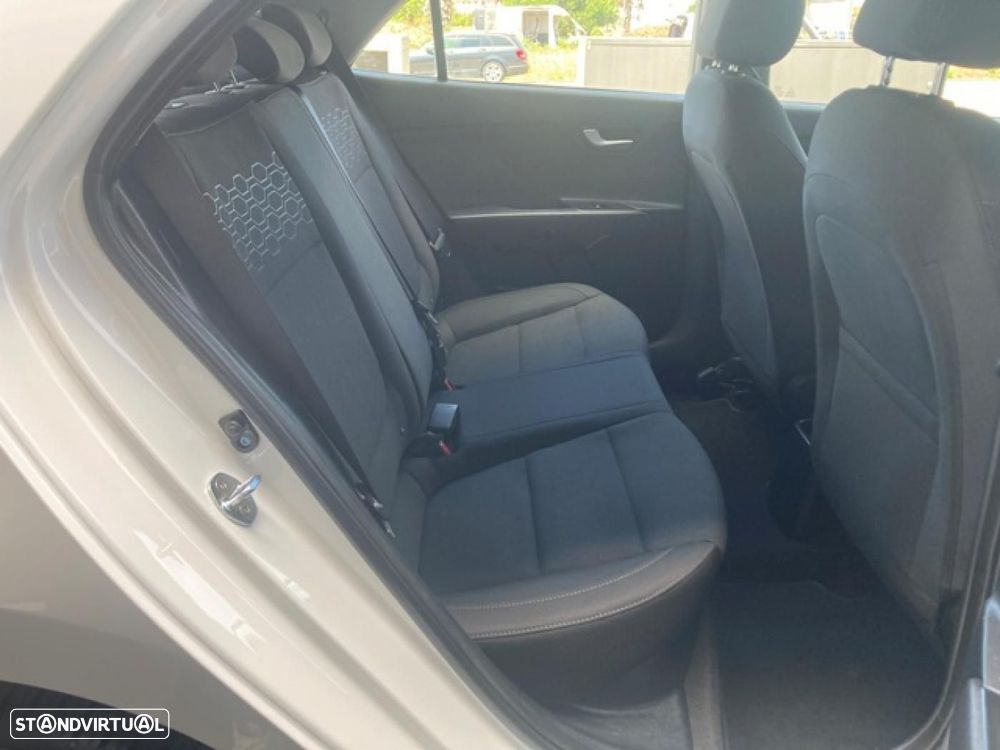 Kia Rio 1.0 T-GDI 100 Vision — fotografia 34