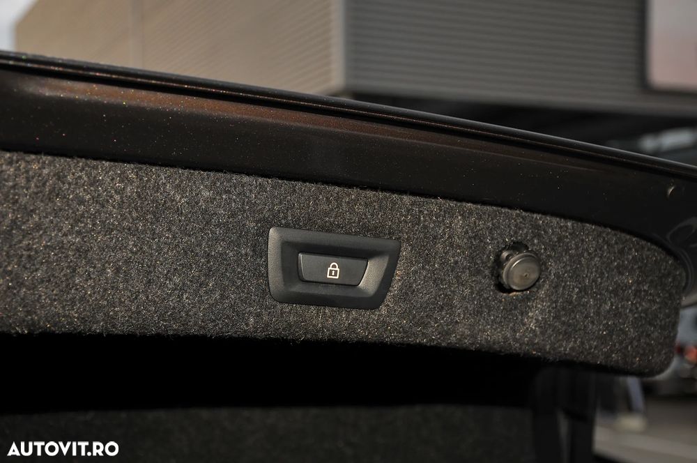 BMW Seria 5 530e xDrive AT PHEV - 34