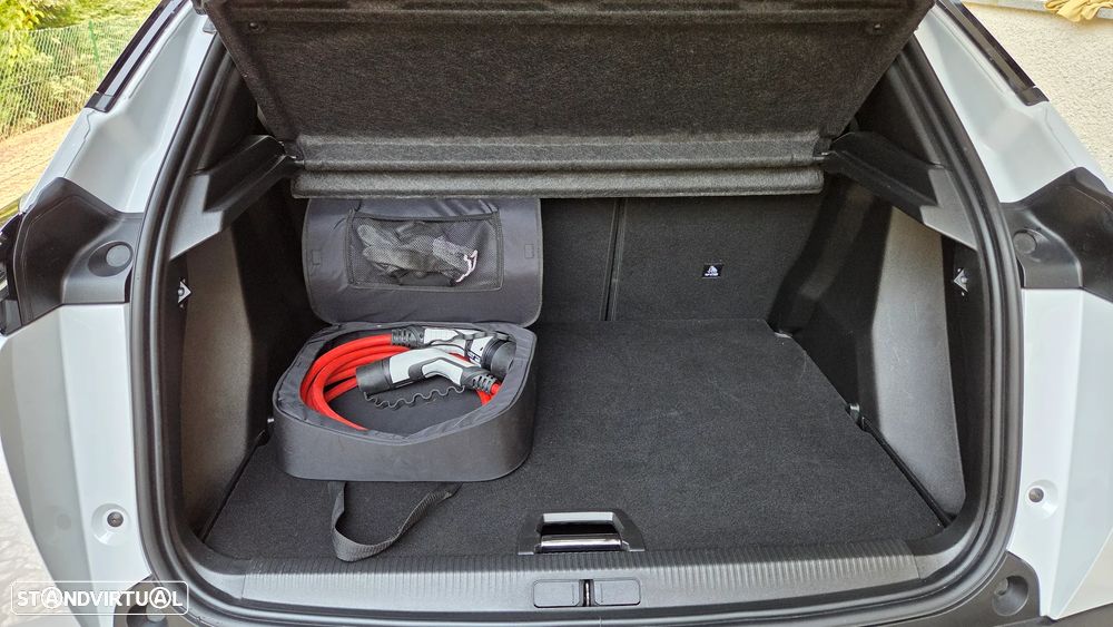 Peugeot e-2008 54 kWh Allure - 26