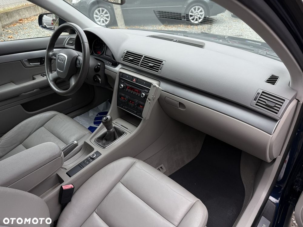 Audi A4 Avant - 19