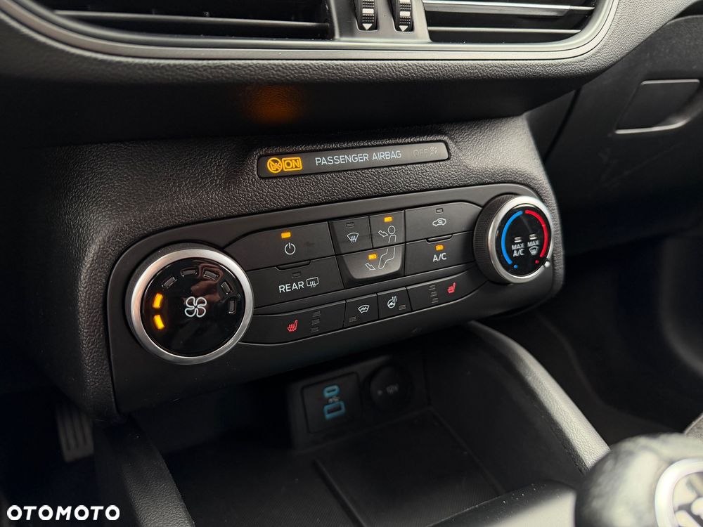 Ford Focus 1.0 EcoBoost Start-Stopp-System COOL&CONNECT - 22