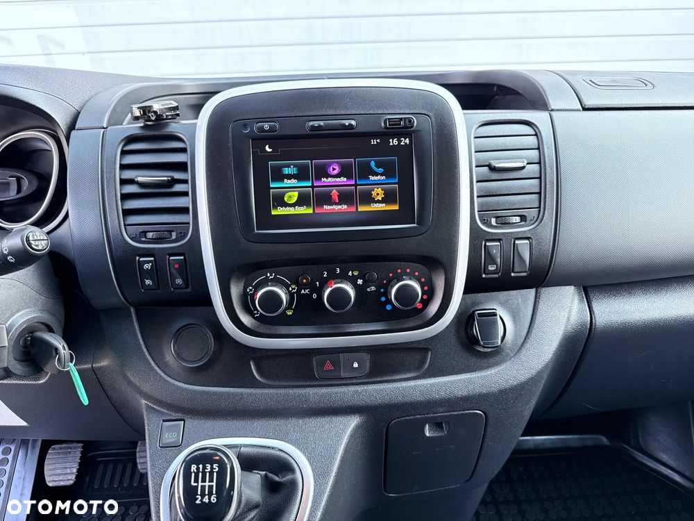 Renault Trafic Grand 2.0 dCi - 12