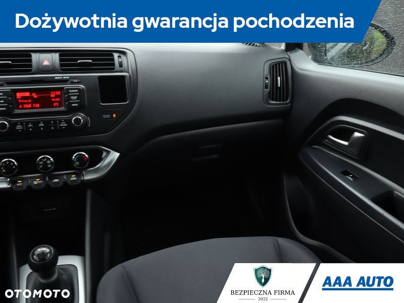 Kia Rio - 10