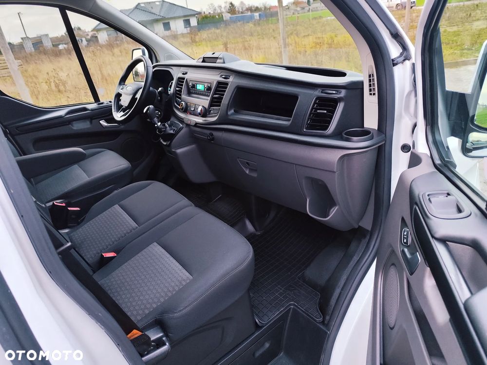 Ford Transit Custom - 13