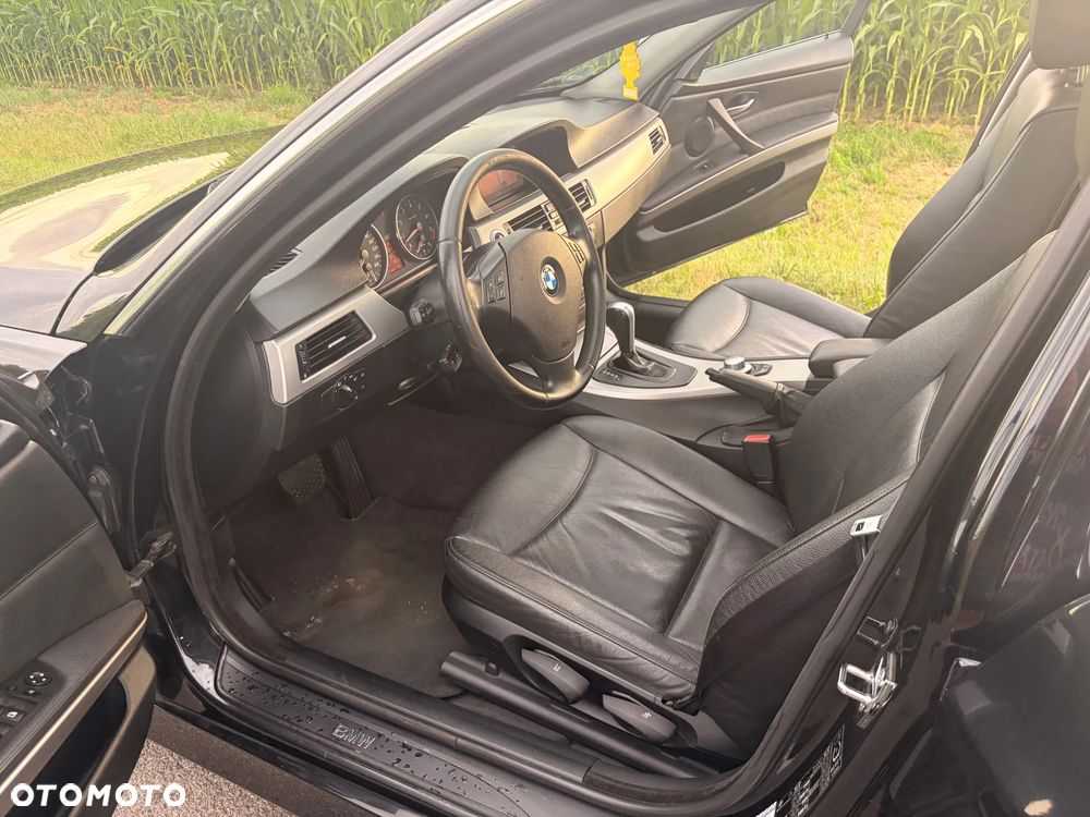 BMW Seria 3 325i - 8