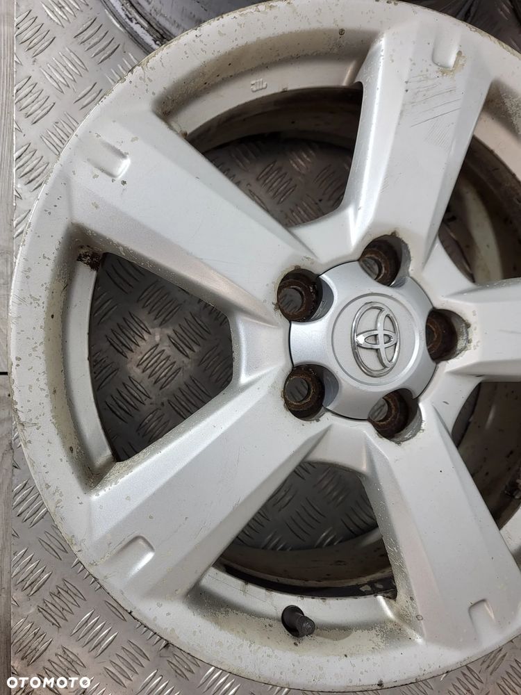 Toyota Rav4 III Felgi Aluminiowe 17 - 4