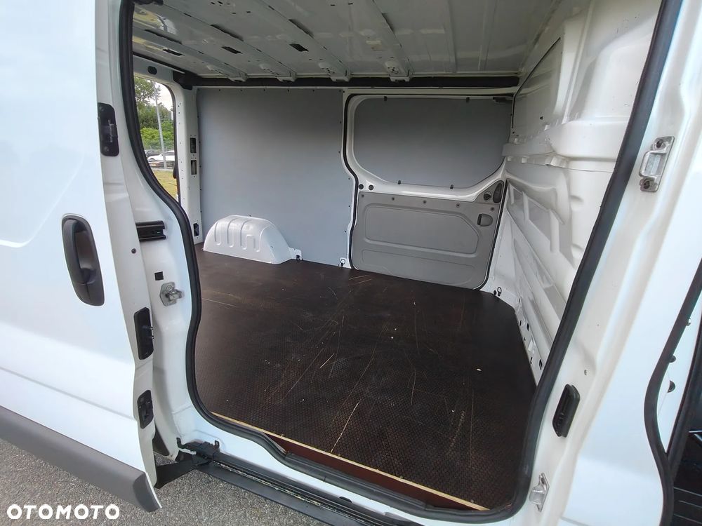 Renault Trafic - 28