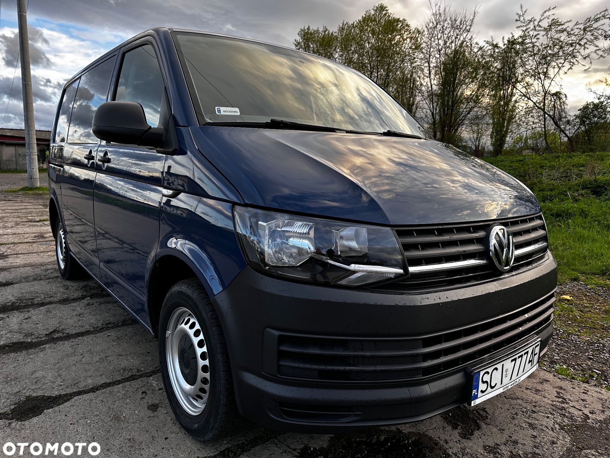 Volkswagen Transporter T6 - 1