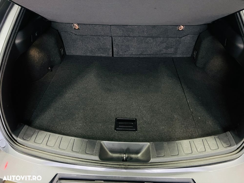 Lexus UX 250h FWD Executive - 18