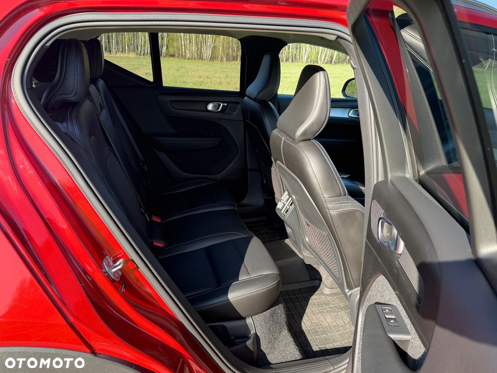 Volvo XC 40 T5 AWD Geartronic Momentum Pro - 21