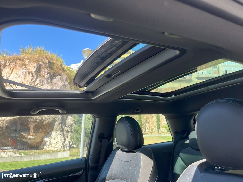 MINI 3 Portas John Cooper Works Auto Desportiva - 11