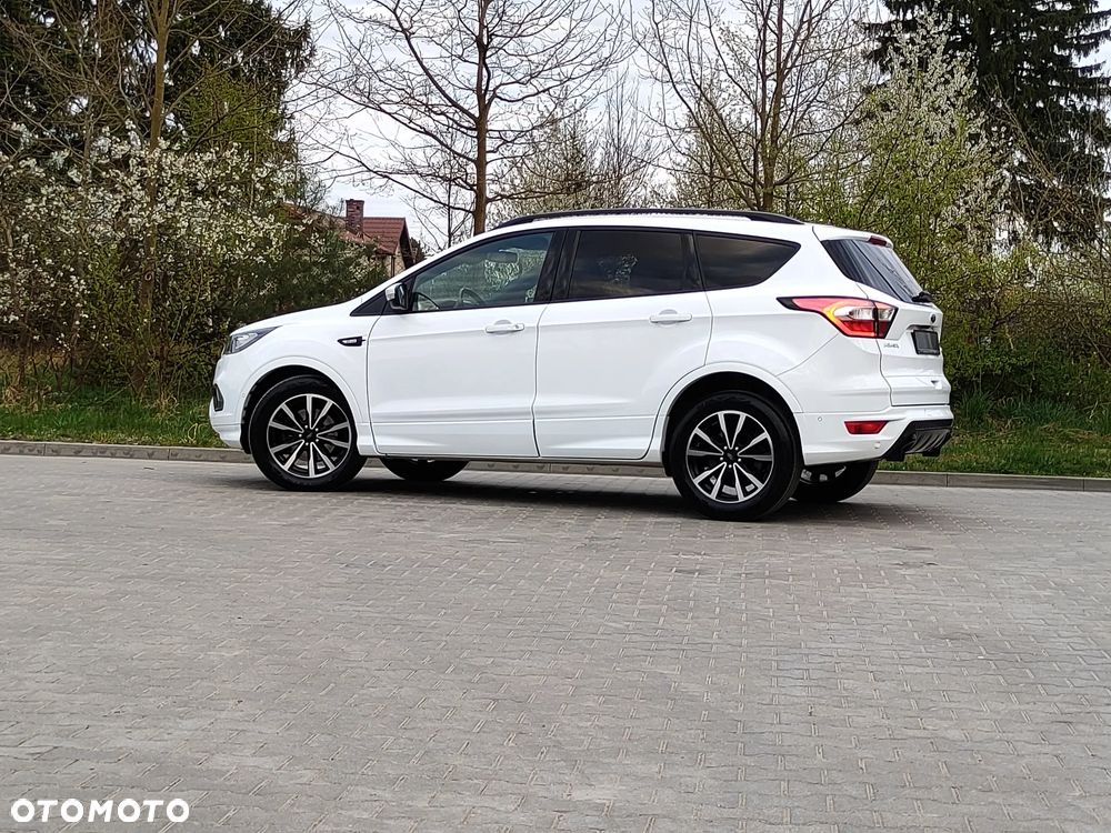 Ford Kuga 2.0 TDCi 4x4 ST-Line - 12
