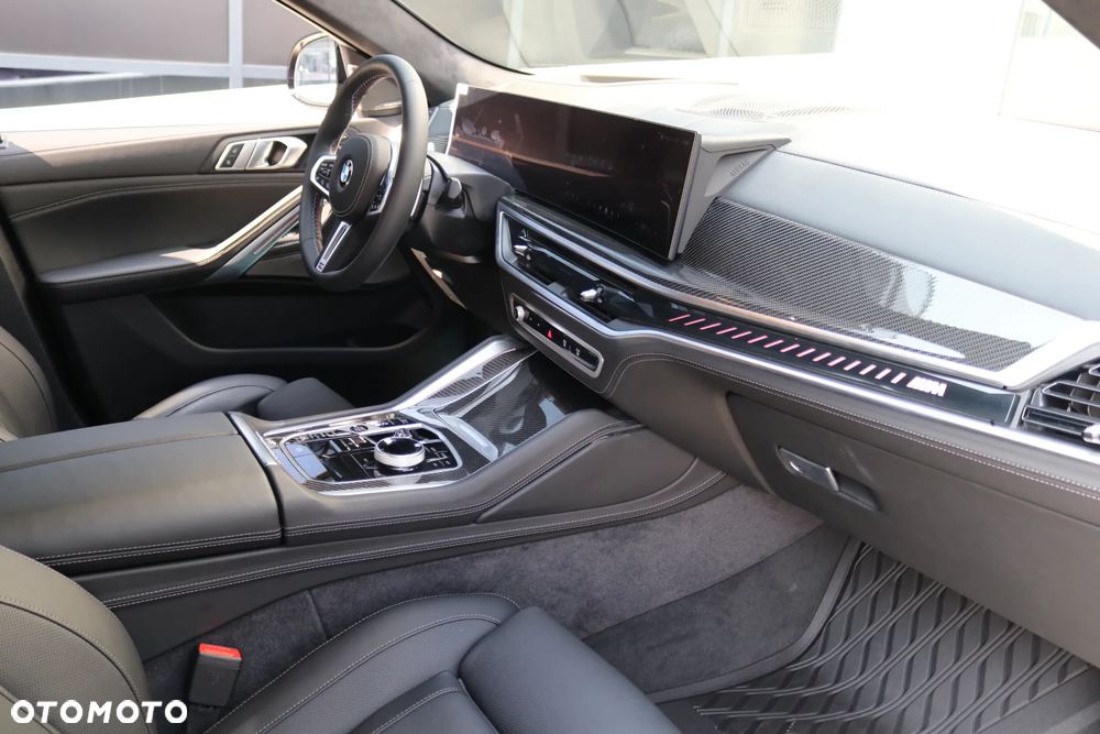BMW X6M - 26