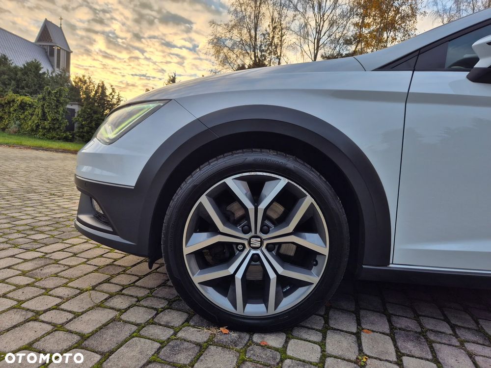 Seat Leon 2.0 TSI 4Drive DSG OPF X-Perience - 17