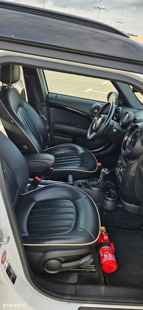 MINI Countryman - 16