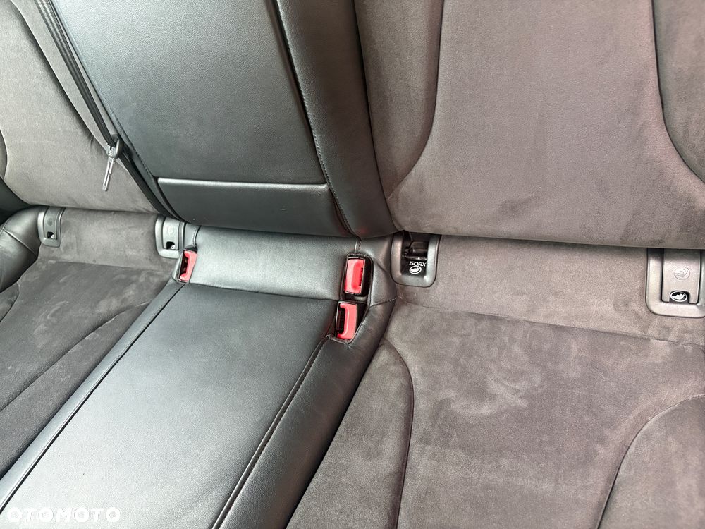 Audi A4 Avant 2.0 TDI DPF - 17