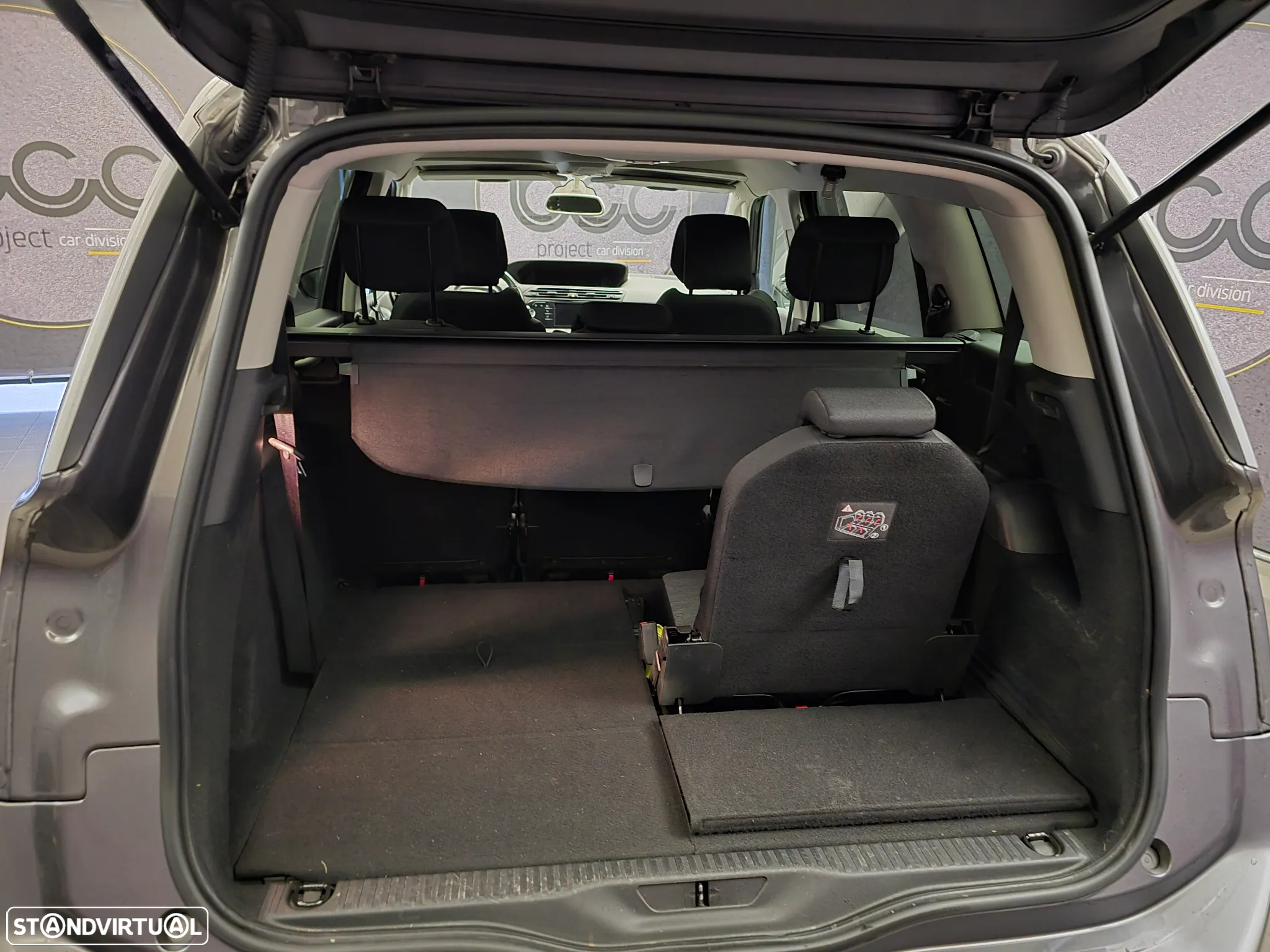 Citroën Grand C4 Spacetourer 1.5 BlueHDi Feel Business EAT8 - 4