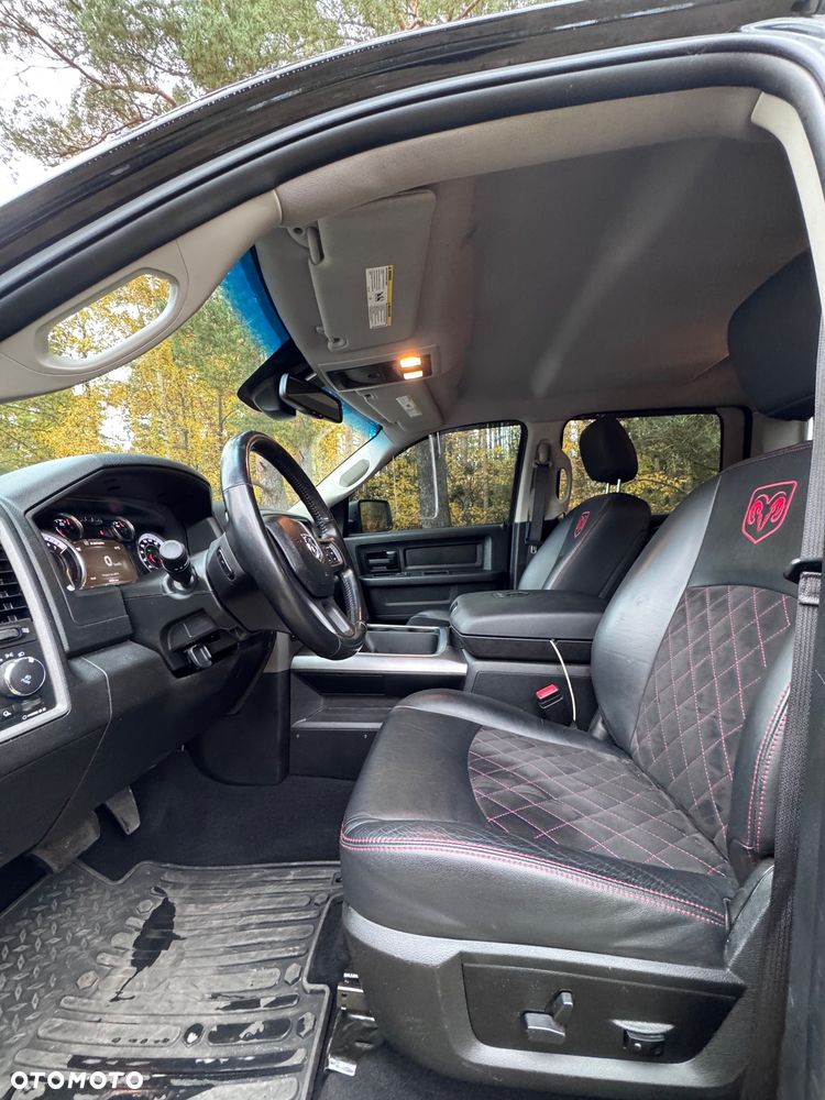 Dodge RAM 5.7 4x4 - 26