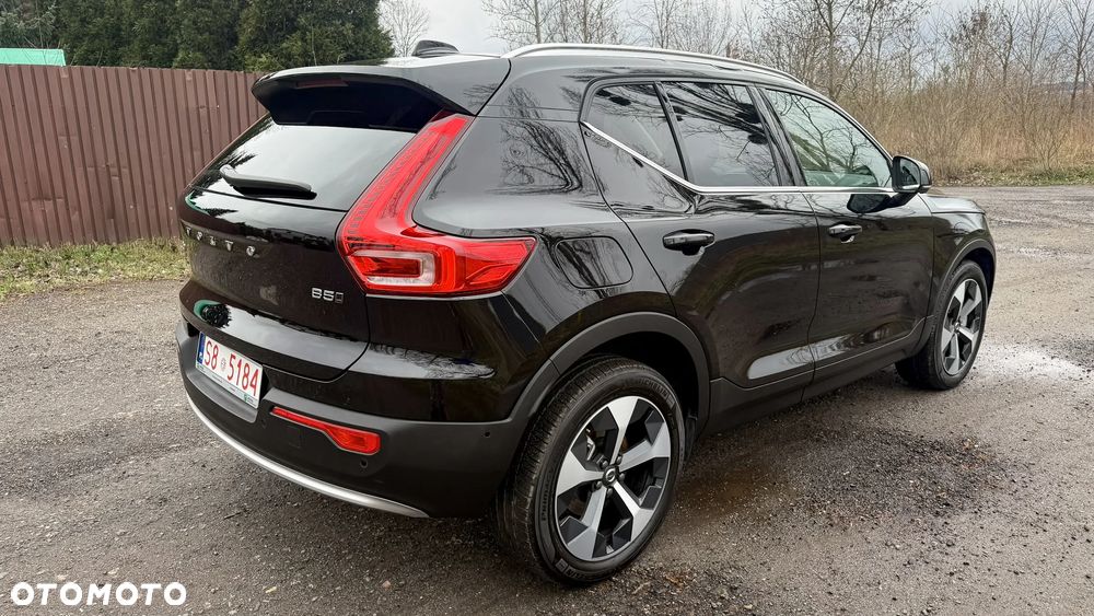 Volvo XC 40 B5 B AWD Momentum Pro - 8