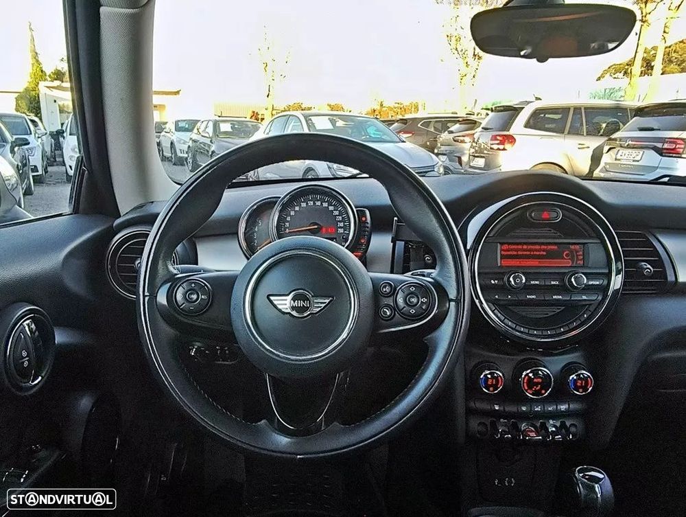 MINI 3 Portas One D - 15
