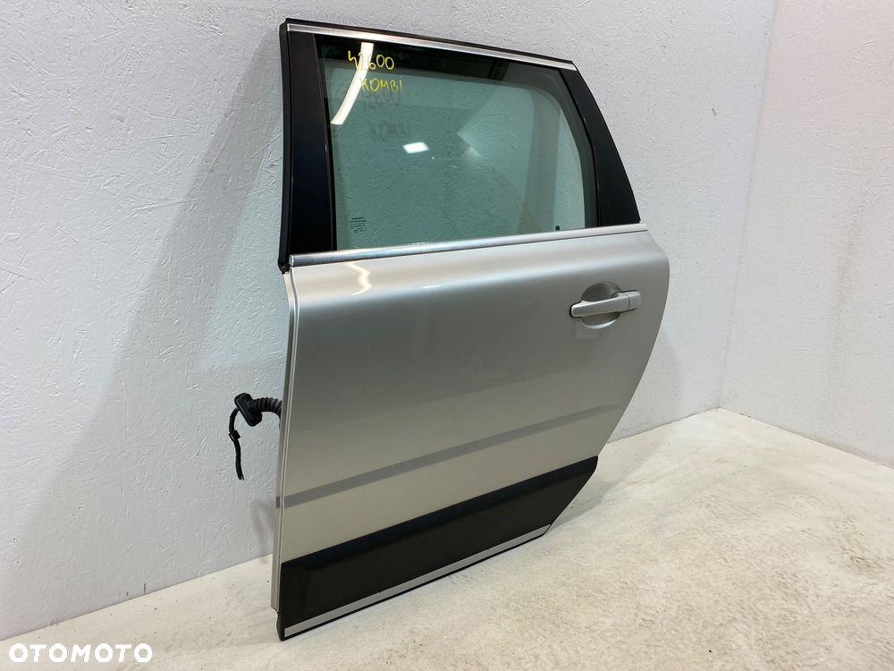 VOLVO V70 III XC 70 DRZWI LEWE TYŁ 426 KOMPLETNE STAN BDB - 3