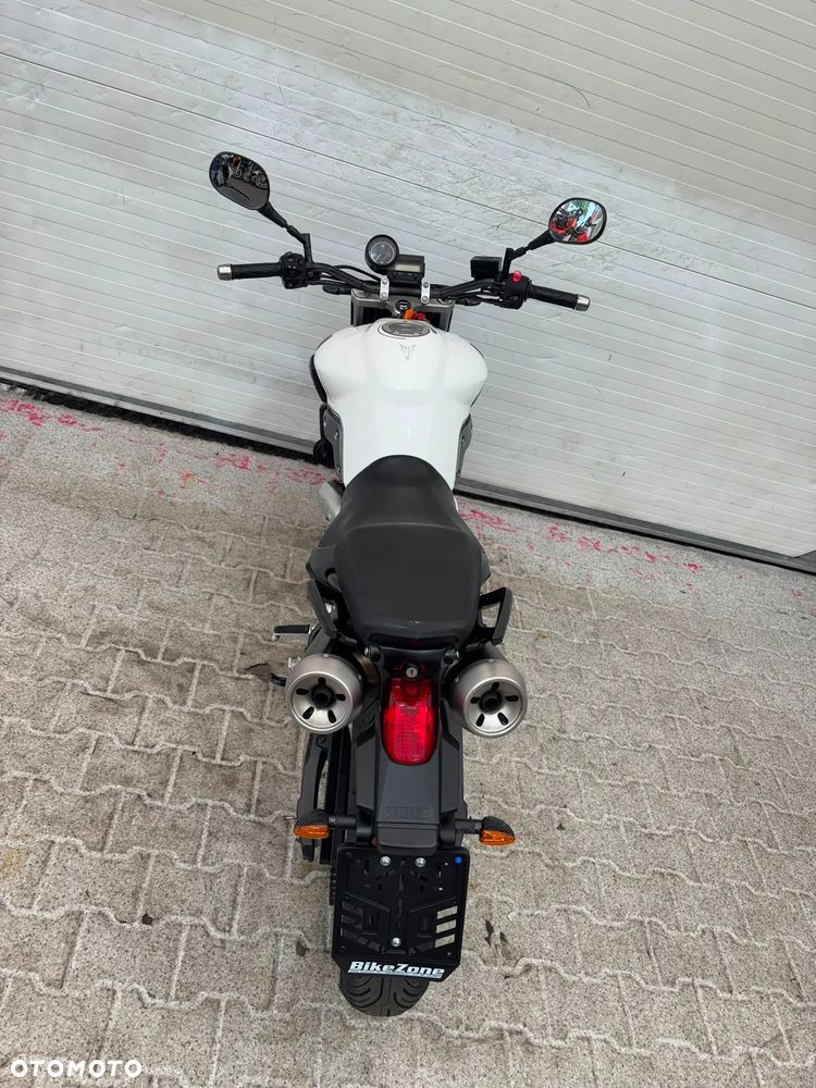 Yamaha MT - 31