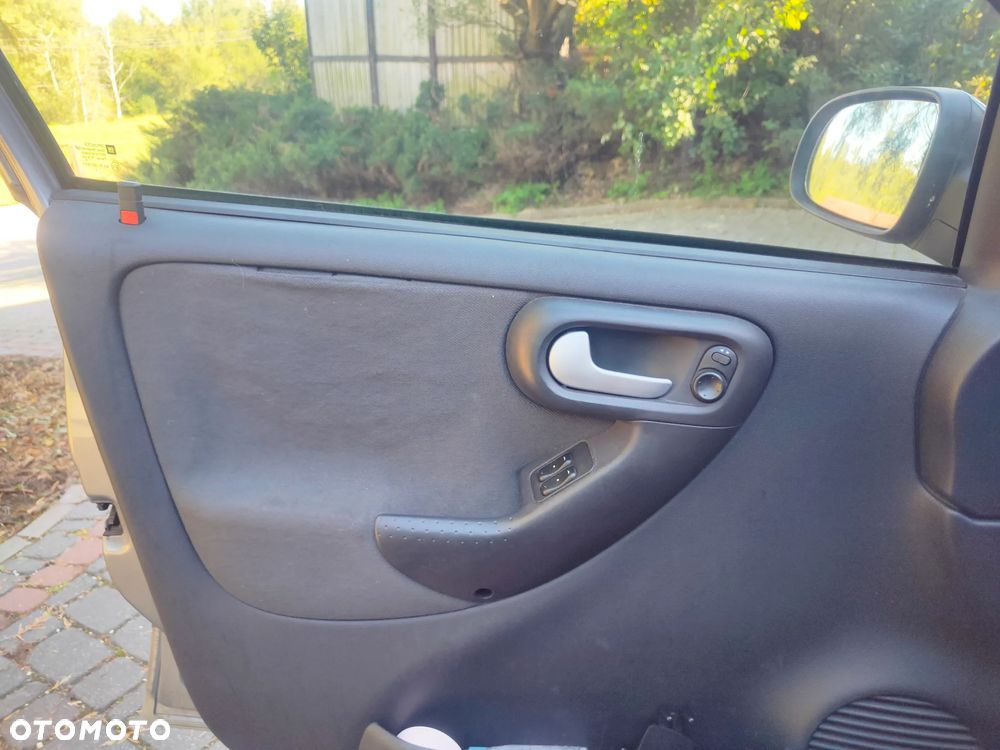 Opel Corsa - 7