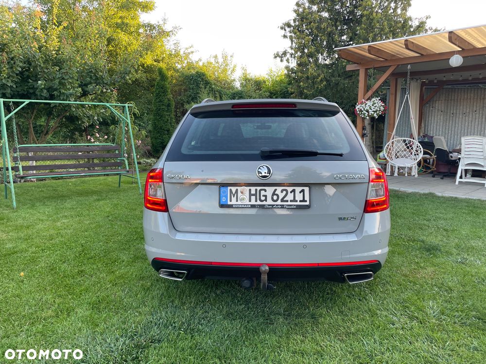 Skoda Octavia 2.0 TDI DSG RS - 5