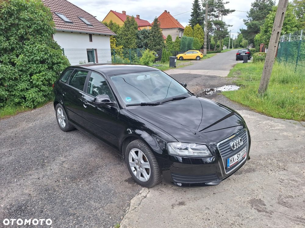Audi A3 Sportback - 2