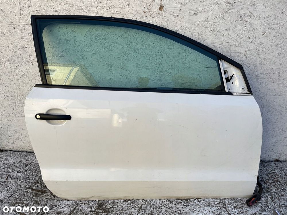DRZWI PRZEDNIE PRAWE VOLKSWAGEN POLO 6R 3D KOMPLETNE