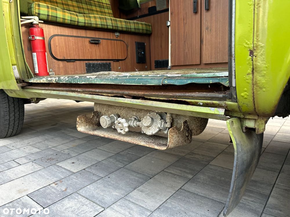 Volkswagen Transporter - 31