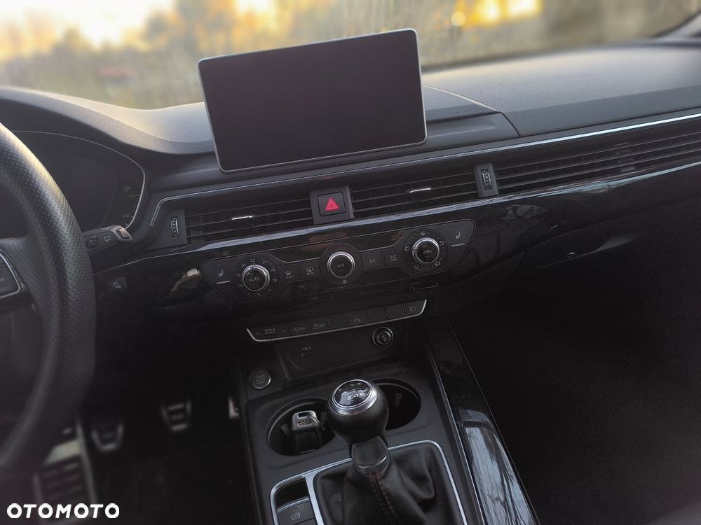 Audi A4 Avant 2.0 TFSI ultra Sport - 8