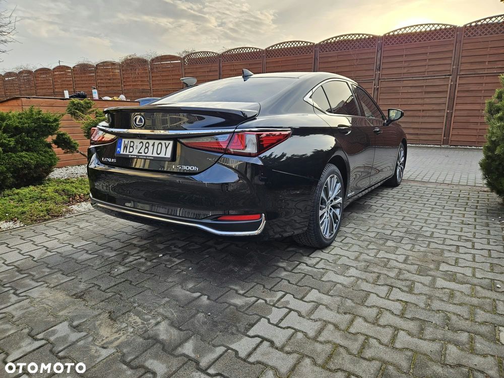 Lexus ES - 8